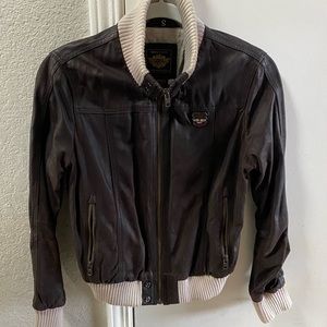 Only user 1x and have kept in good condition in my closet